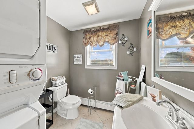 77 Summer St, Rehoboth, MA 02769