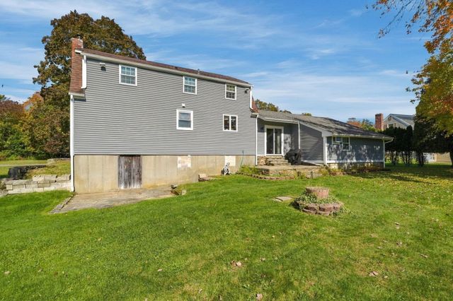 77 Summer St, Rehoboth, MA 02769