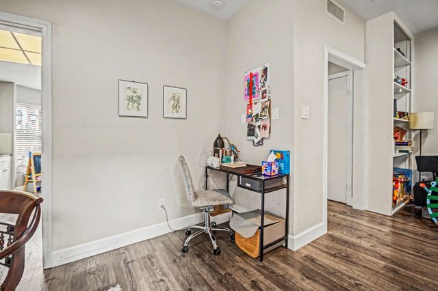 7447 Cambridge Street 73, Houston, TX 77054