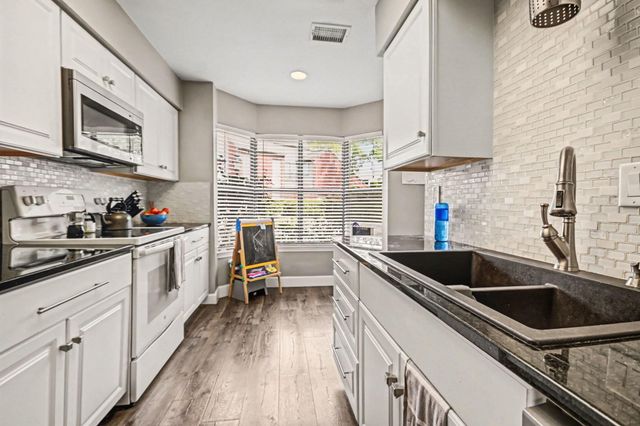 7447 Cambridge Street 73, Houston, TX 77054