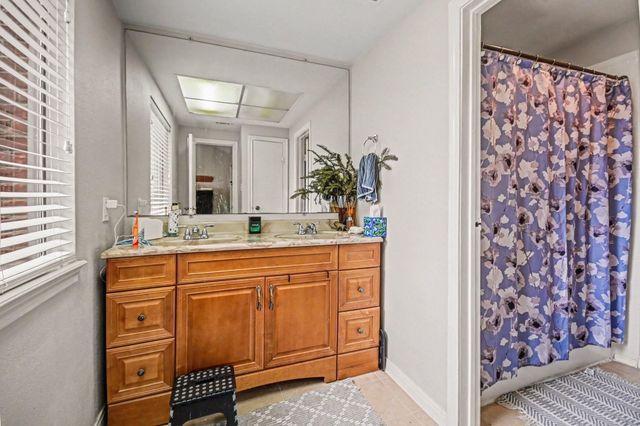 7447 Cambridge Street 73, Houston, TX 77054