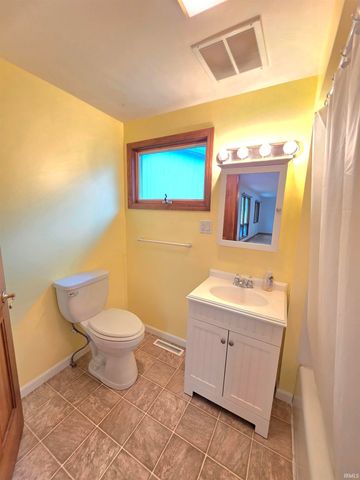 10978 E Robin Lane, Walkerton, IN 46574