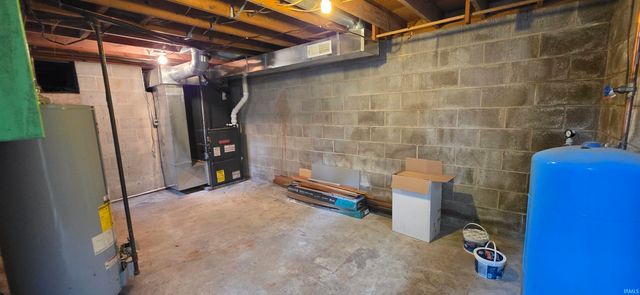 10978 E Robin Lane, Walkerton, IN 46574