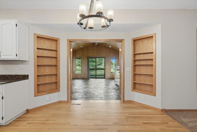 964 Fraser Lane, Hudson, WI 54016