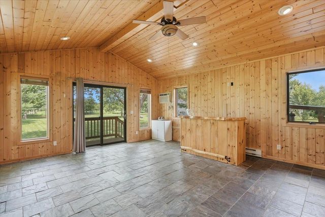 964 Fraser Lane, Hudson, WI 54016