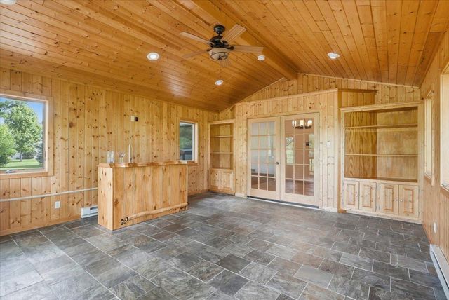 964 Fraser Lane, Hudson, WI 54016