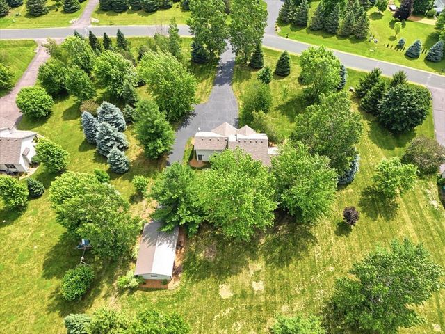 964 Fraser Lane, Hudson, WI 54016