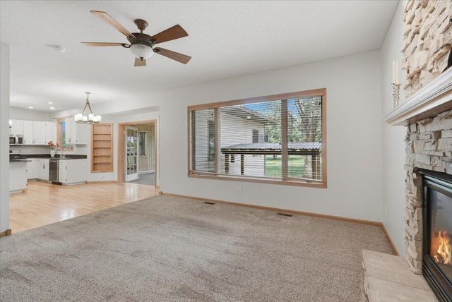 964 Fraser Lane, Hudson, WI 54016