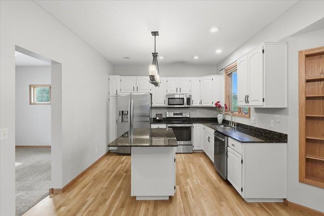 964 Fraser Lane, Hudson, WI 54016