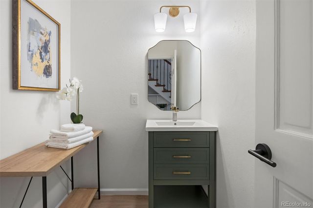 3085 E Hinsdale Avenue, Centennial, CO 80122