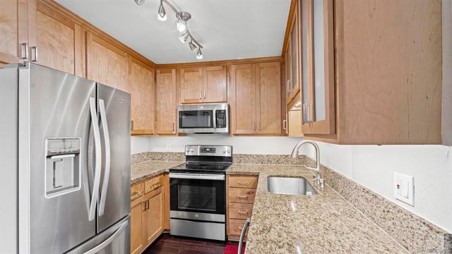 4368 Temecula St 205, San Diego, CA 92107