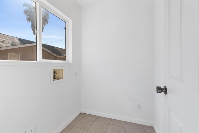 535 W Lowell Ave, Tracy, CA 95376