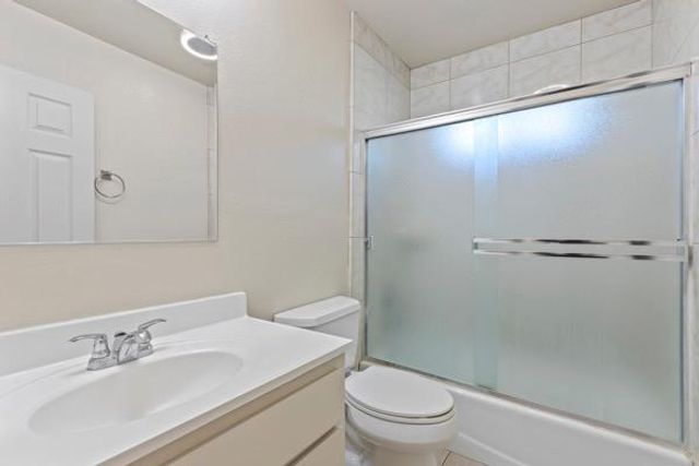 535 W Lowell Ave, Tracy, CA 95376