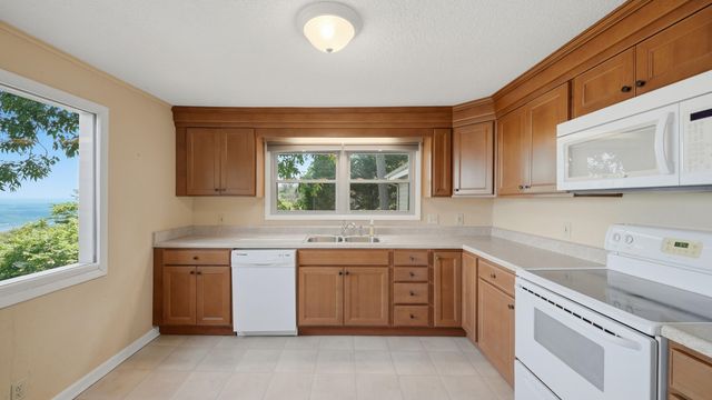 12024 Laurbrow Road, Soddy Daisy, TN 37379