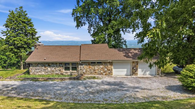 12024 Laurbrow Road, Soddy Daisy, TN 37379