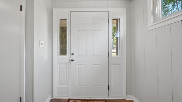 12024 Laurbrow Road, Soddy Daisy, TN 37379