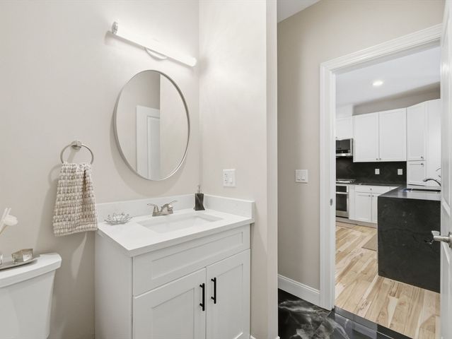 4 Wilshire Ln, Pelham, NH 03076