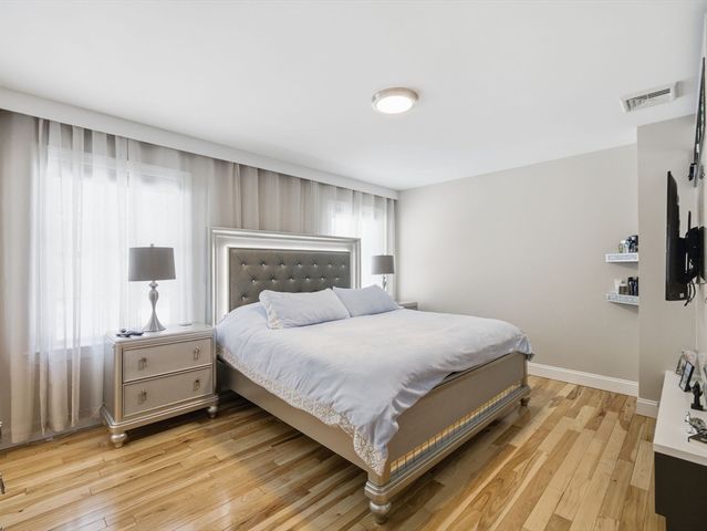 4 Wilshire Ln, Pelham, NH 03076