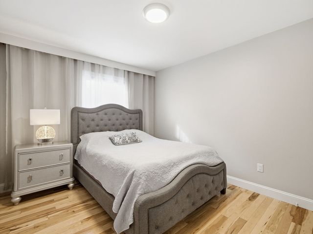 4 Wilshire Ln, Pelham, NH 03076