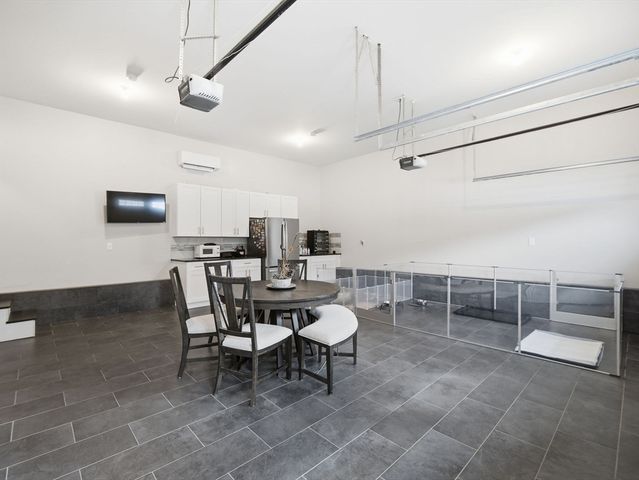 4 Wilshire Ln, Pelham, NH 03076