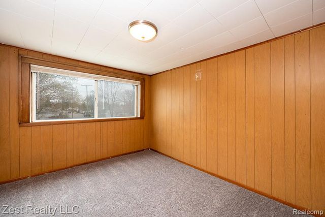 1353 Pagel Avenue, Lincoln Park, MI 48146