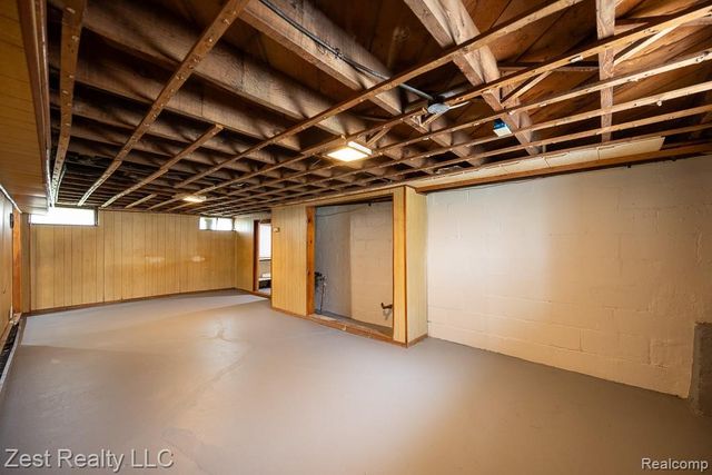 1353 Pagel Avenue, Lincoln Park, MI 48146