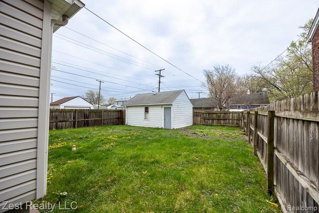 1353 Pagel Avenue, Lincoln Park, MI 48146