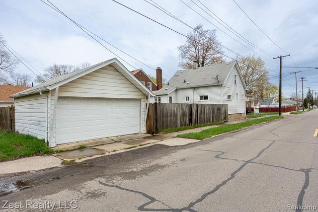 1353 Pagel Avenue, Lincoln Park, MI 48146