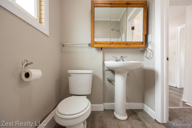 1353 Pagel Avenue, Lincoln Park, MI 48146