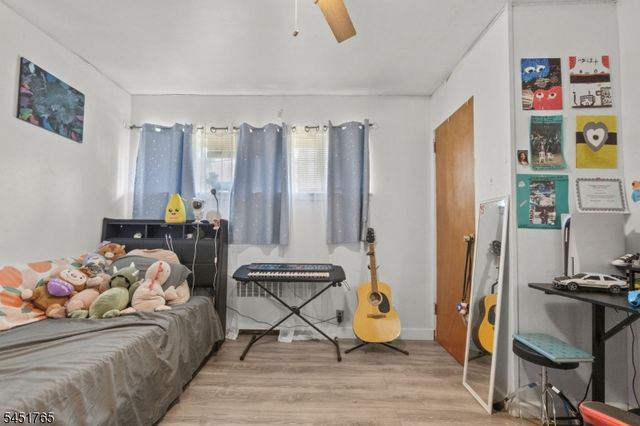 484 Raritan Rd, Roselle Boro, NJ 07203