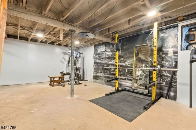 484 Raritan Rd, Roselle Boro, NJ 07203