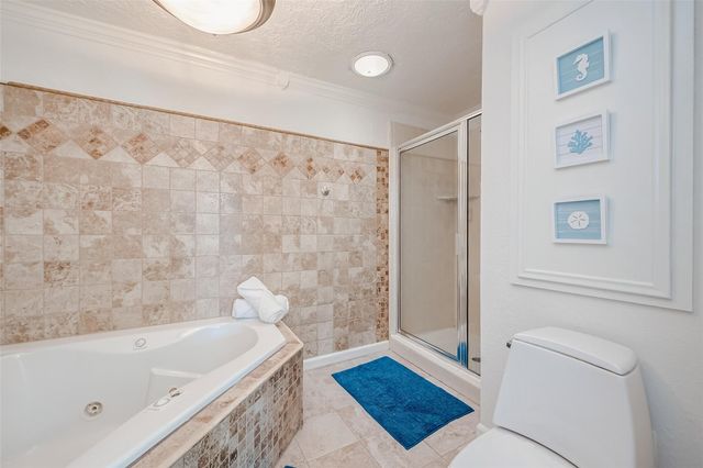 510 Surf Oaks Drive, Seabrook, TX 77586