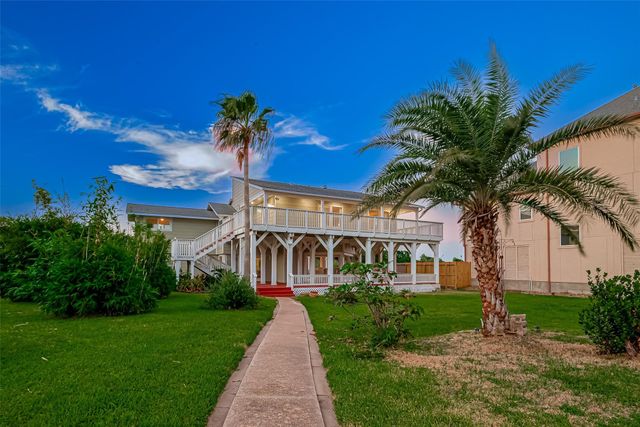 510 Surf Oaks Drive, Seabrook, TX 77586