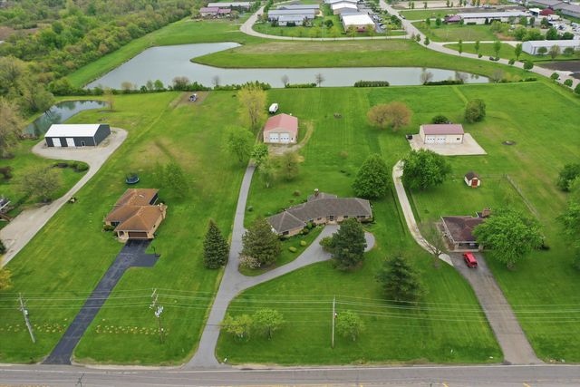 1026 S Schoolhouse Road, New Lenox, IL 60451