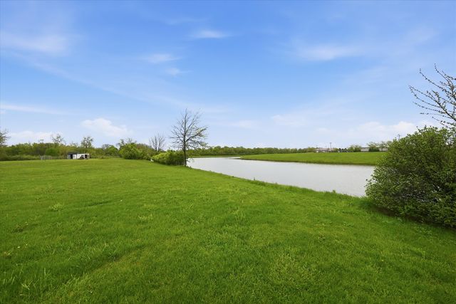 1026 S Schoolhouse Road, New Lenox, IL 60451
