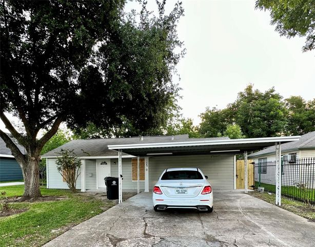 10210 Ashville Drive, Houston, TX 77051