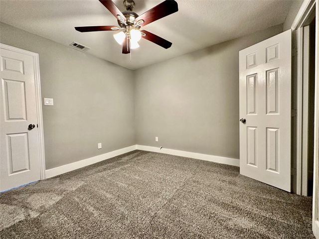 10210 Ashville Drive, Houston, TX 77051