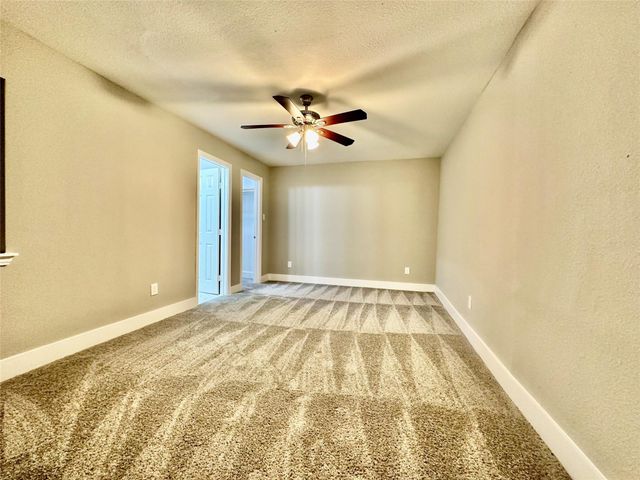 10210 Ashville Drive, Houston, TX 77051