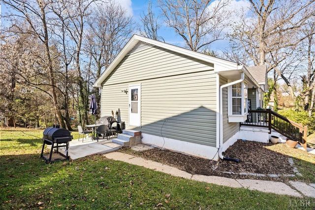 1117 Long Meadows Drive, Lynchburg, VA 24502