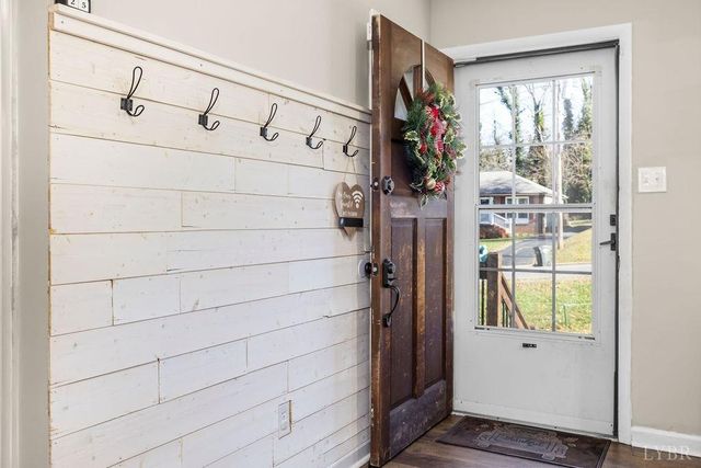 1117 Long Meadows Drive, Lynchburg, VA 24502