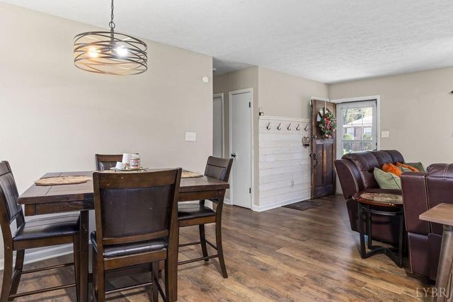 1117 Long Meadows Drive, Lynchburg, VA 24502