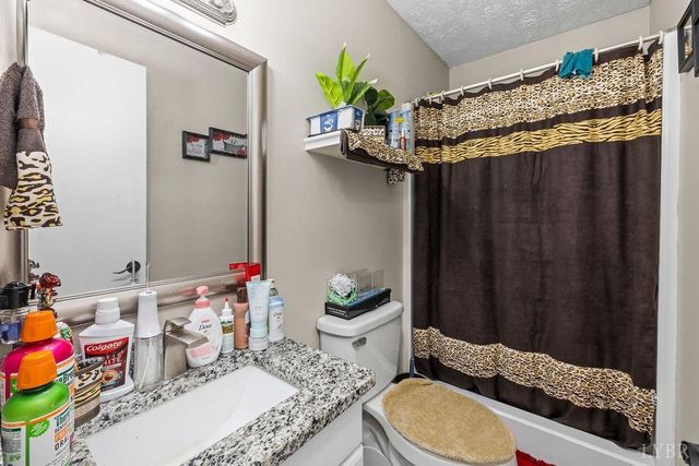 1117 Long Meadows Drive, Lynchburg, VA 24502