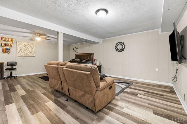 1117 Long Meadows Drive, Lynchburg, VA 24502