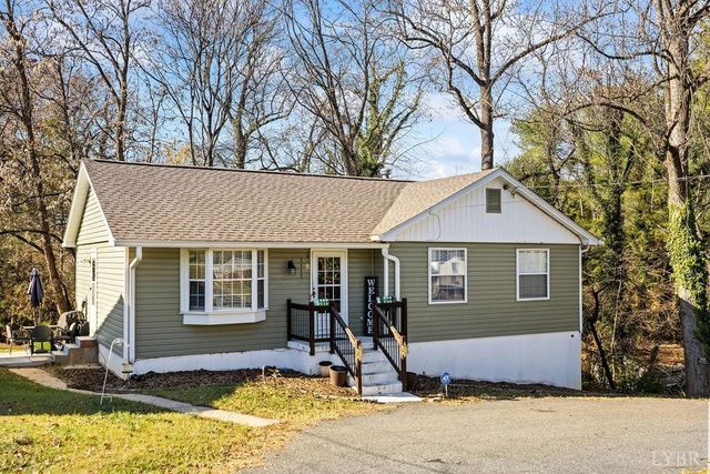 1117 Long Meadows Drive, Lynchburg, VA 24502