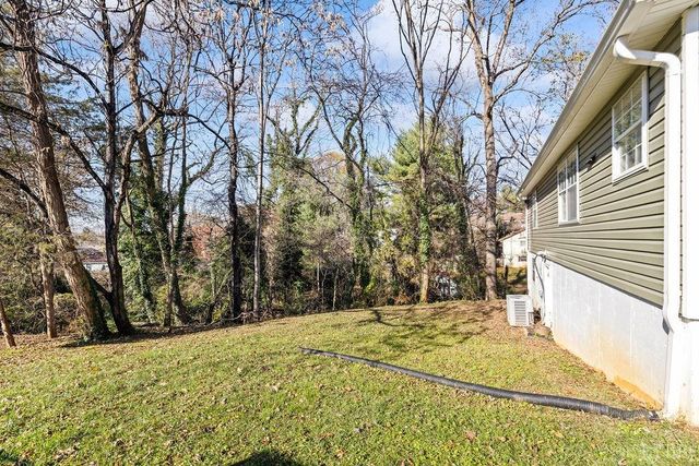 1117 Long Meadows Drive, Lynchburg, VA 24502