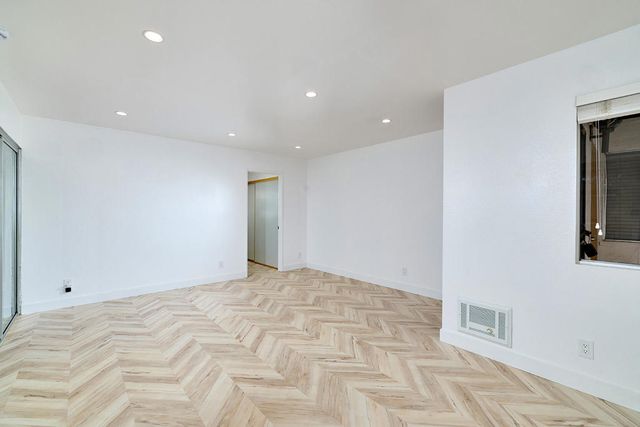 8015 Caminito De Pizza E, San Diego, CA 92108