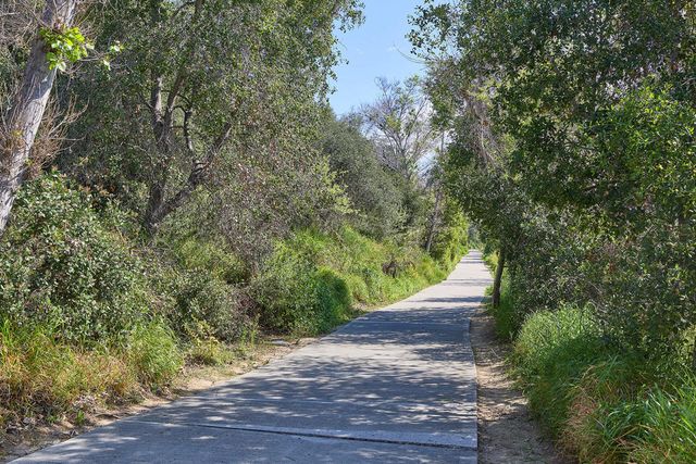 8015 Caminito De Pizza E, San Diego, CA 92108