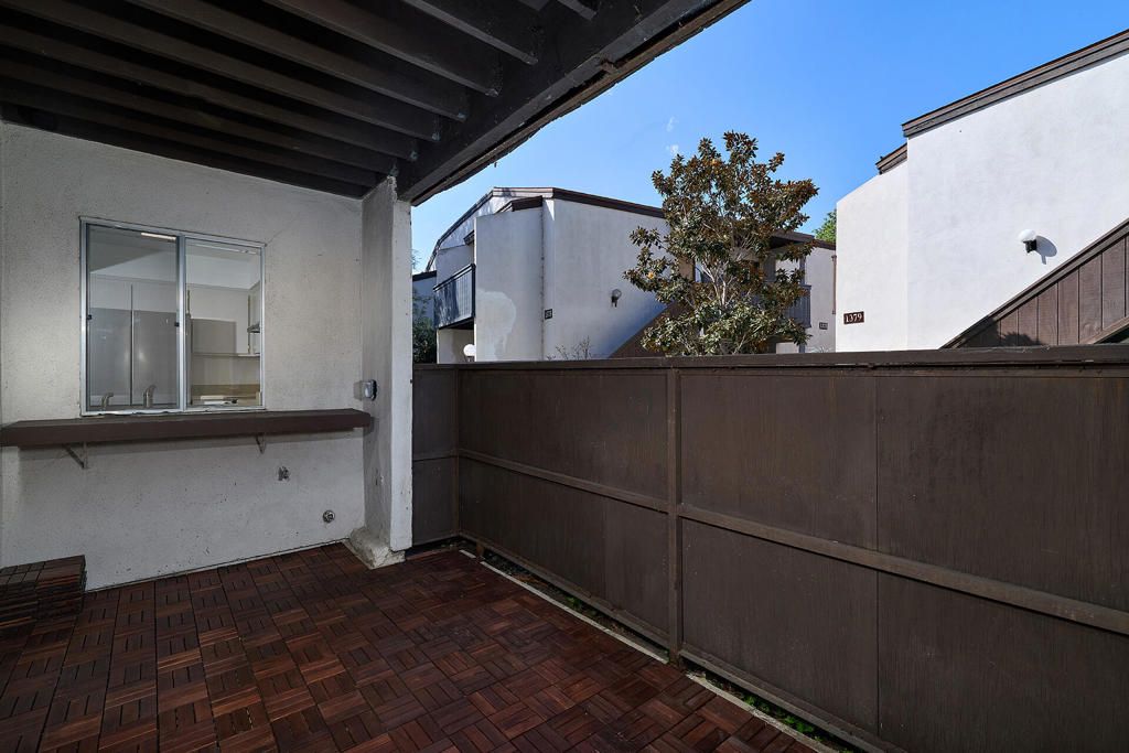 Image 11 of property listing at 8015 Caminito De Pizza E, San Diego, CA 92108