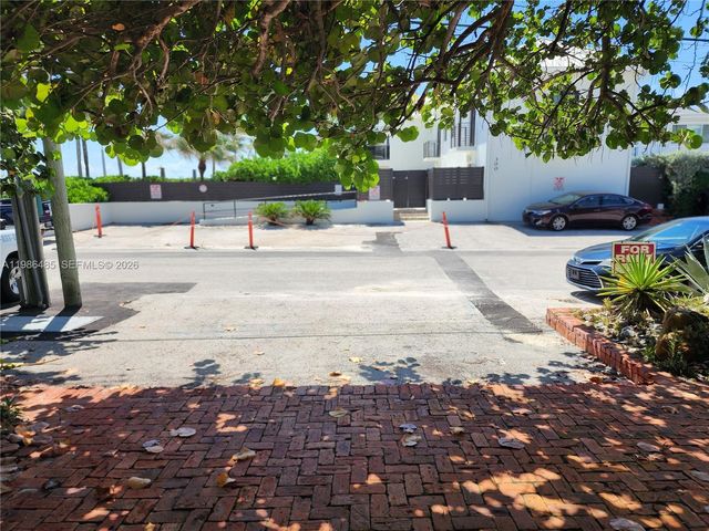 315 Walnut St 2, Hollywood, FL 33019