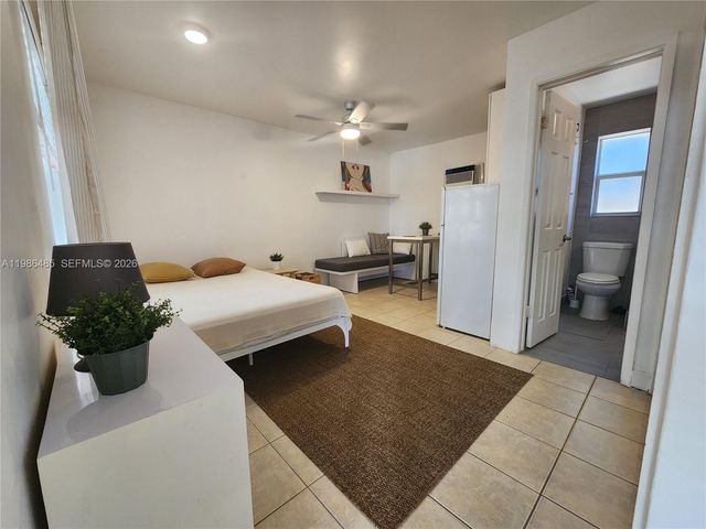 315 Walnut St 2, Hollywood, FL 33019